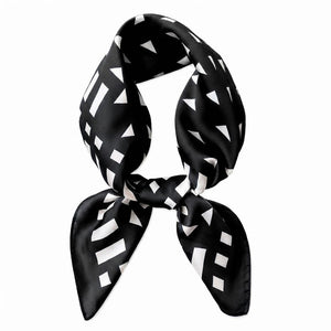 Noir — 70x70cm
